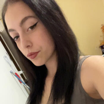 Babysitter in Nogent-le-Rotrou: Loane