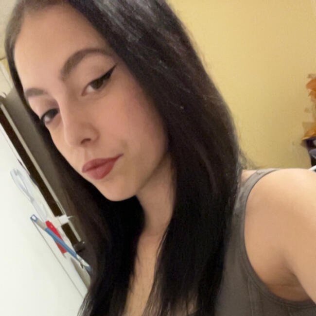 Babysitter in Nogent-le-Rotrou: Loane