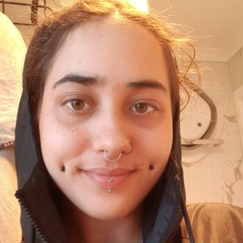 Babysitter in Melbourne: Ava