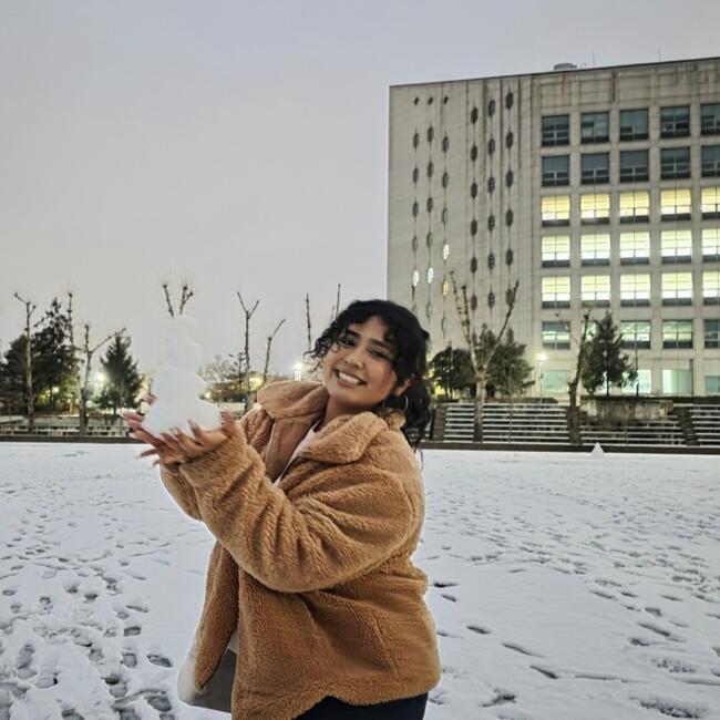Babysitter in Daejeon: Naomi