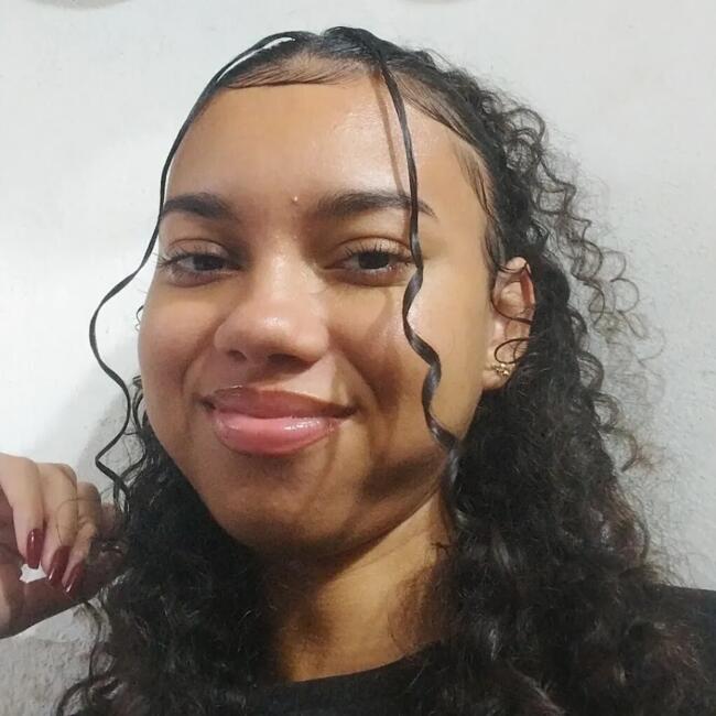 Babysitter in Fortaleza: Sabrina