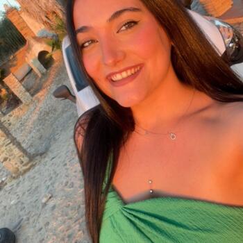 Canguro en Villanueva del Río y Minas: Naiara