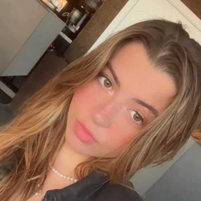 Babysitter em Coimbra: Laura