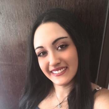 Babysitter in Caeté: Yasmim