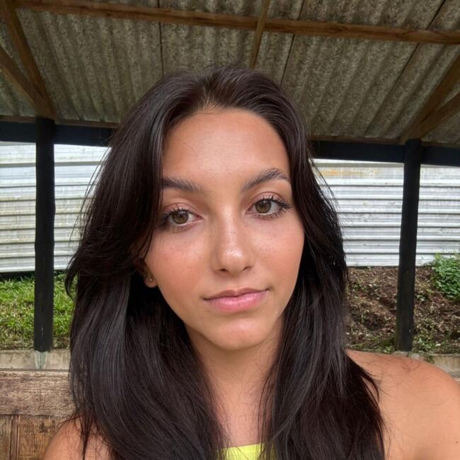 Babá em Curitiba: Melissa