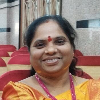 हैदराबाद में बेबीसिटर: Nirmala