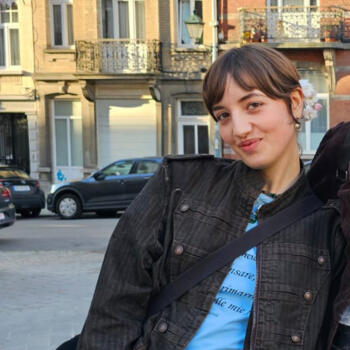 Babysitter Sint-Gillis: Monica