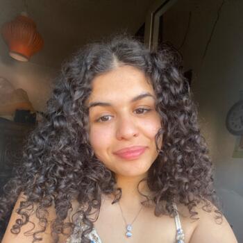 Babysitter em Coimbra: Ilham