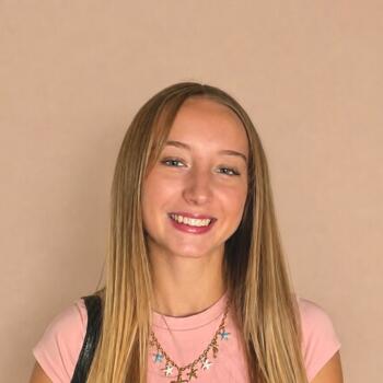 Babysitter in La Motte-Servolex: Laura