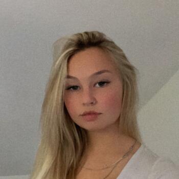 Babysitter in Boppard: Alina