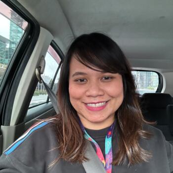 Babysitting job in Jakarta: babysitting job Ayuni