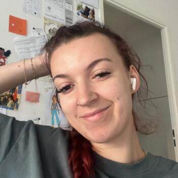 Babysitter Saint-Jory: Elo