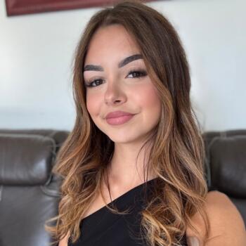 Babysitter Hayange: Éloïse