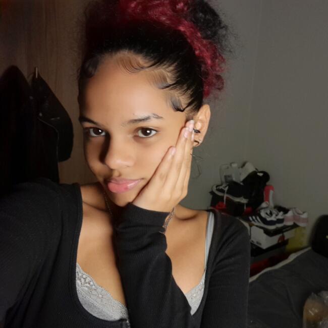 Babysitter in Bluff: Leyarah