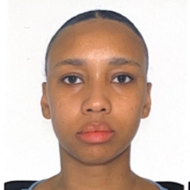 Babysitter in Paris: Eloïse