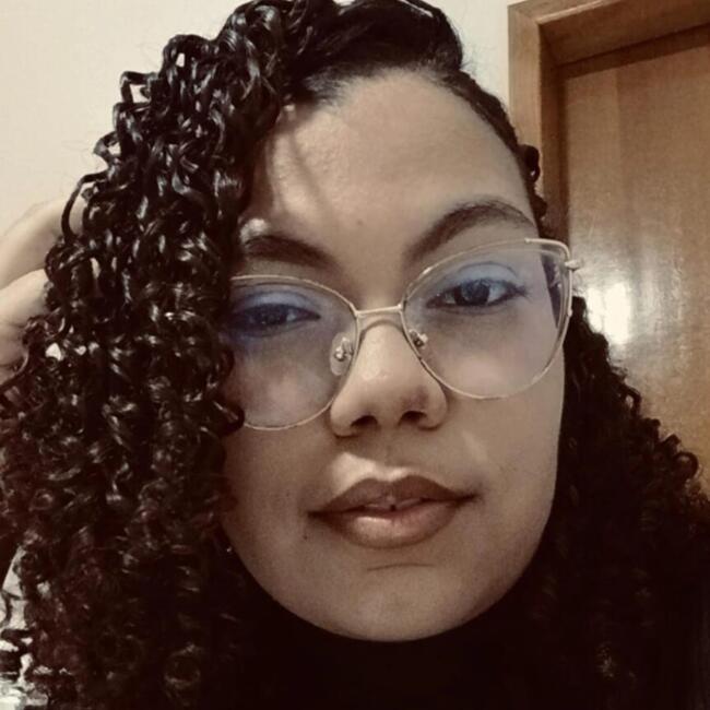 Babá em Belém: Evelin