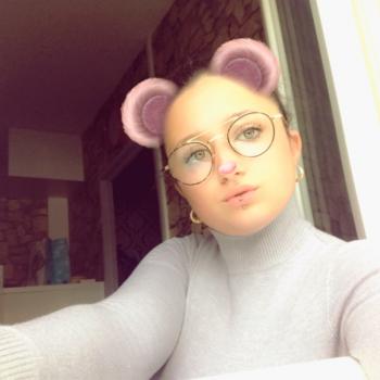 Babysitter Vouneuil-sous-Biard: Mathilda