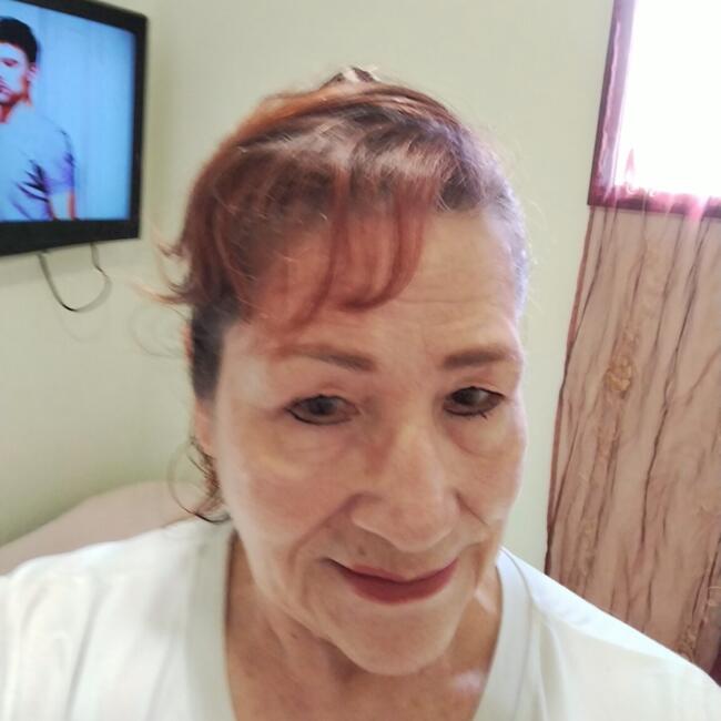 Babysitter in Vila Nova de Gaia: María