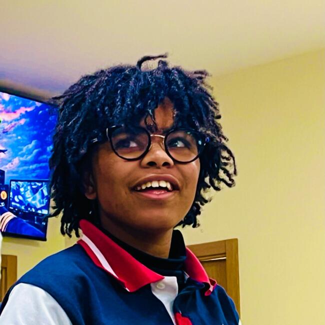 Babysitter in Setúbal: Rafaela Marinez