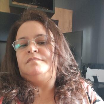 Babysitter in Maringá: Elenice