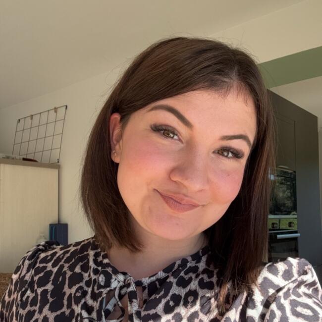 Childminder in Saint-Aubin-les-Forges: Laura