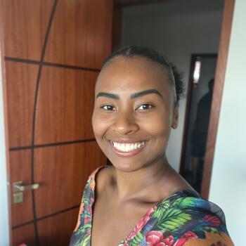 Babá em Juiz de Fora: Liliane