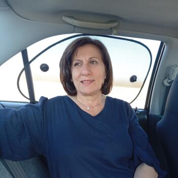 Babysitter Ωραιόκαστρο: Βετα