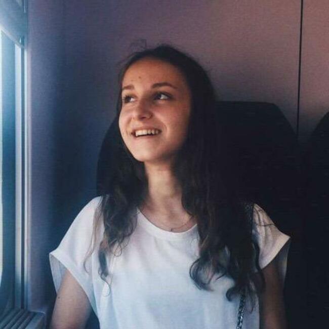 Niñera en Braine-l'Alleud: Clara