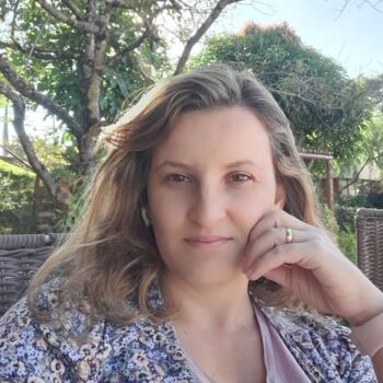 Babá em Belo Horizonte: Leila Joana De Oliveira