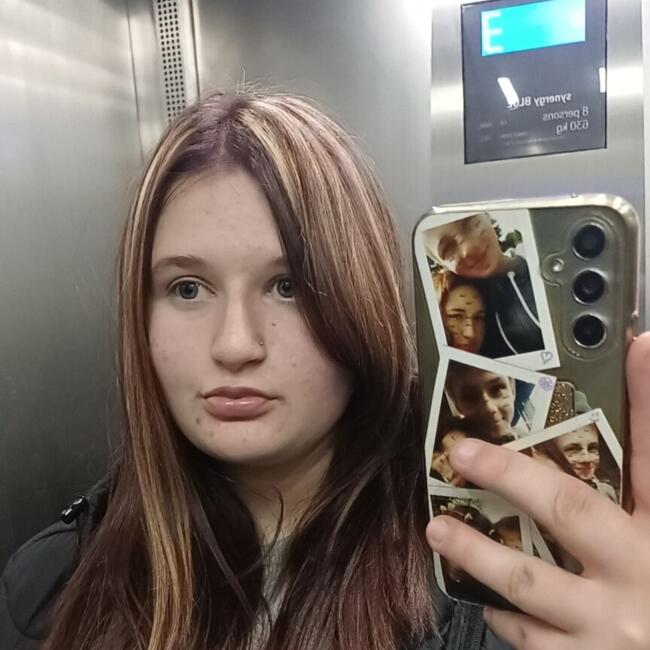 Babysitter in Exeter: Soph