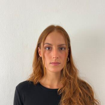 Babysitter in Paris: Lise