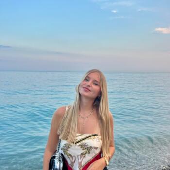 Babysitter in Nice: Leonore