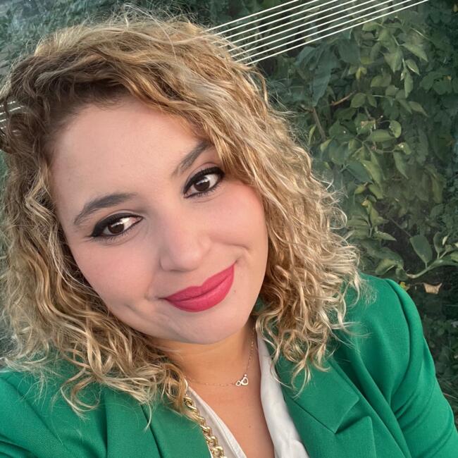 Babysitter in Linas: Layla