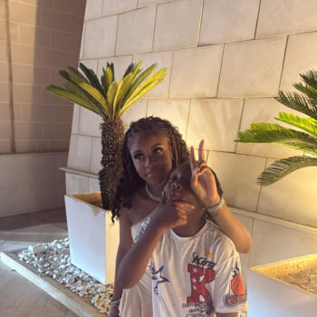 Babysitter in London: Kahliya-kaprice