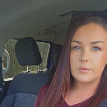 Babysitting job in Woodend: Courtney