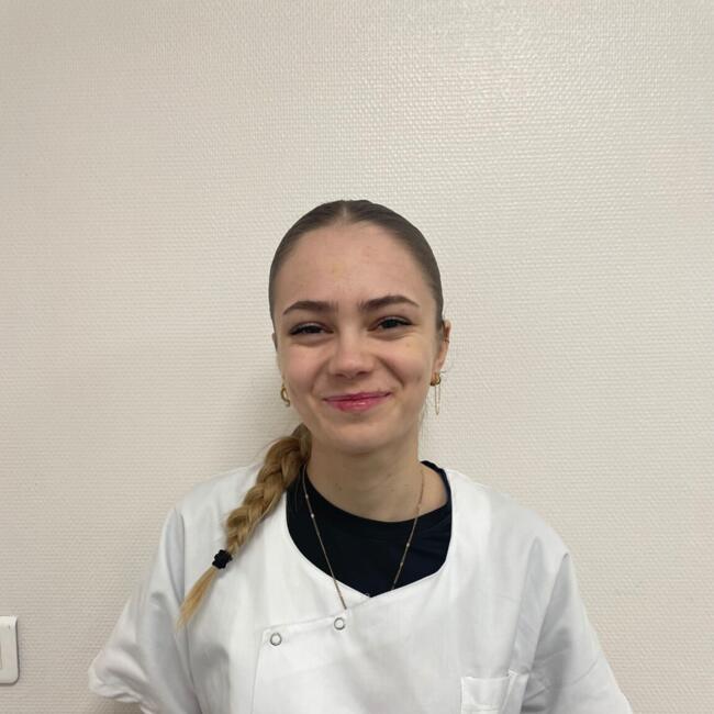 Babysitter in Eaubonne: Jade