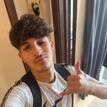 Babysitter in Anderlecht: Adam