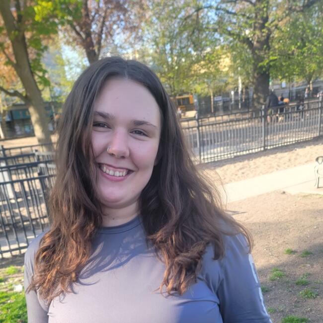 Baby-sitter in Toronto: Bailey