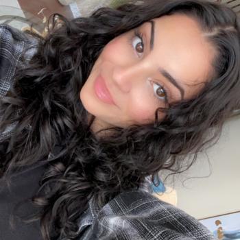 Baby-sitter in Brampton: Valeria