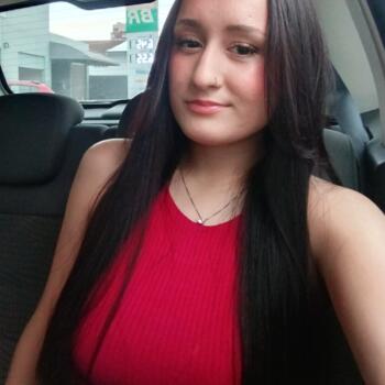 Babysitter Joinville: Yasmim