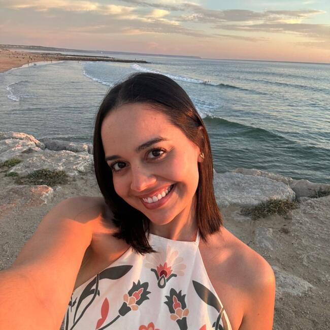 Babysitter in Almada: Vitorya