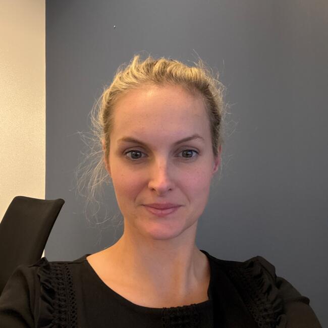 Babysitting job in Winnetka: Laura