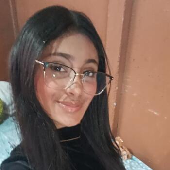 Niñera en Cartago: Mariana