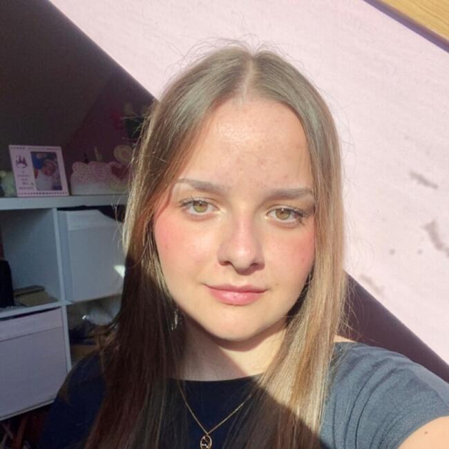 Babysitter in Escœuilles: Lucie