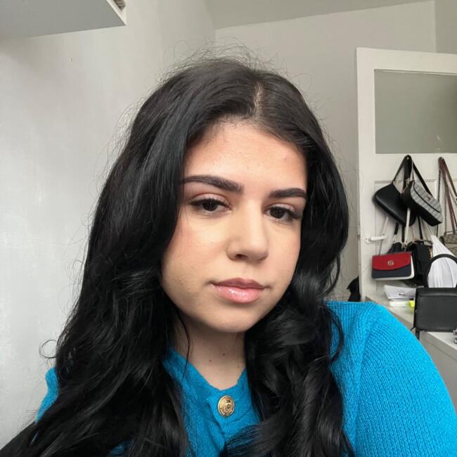 Babysitter in The Hague: Julia