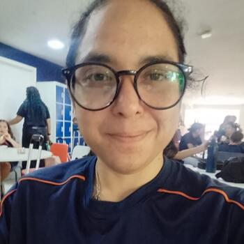 Babysitter Natal: Erika
