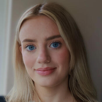 Babysitter Cork: Aisling