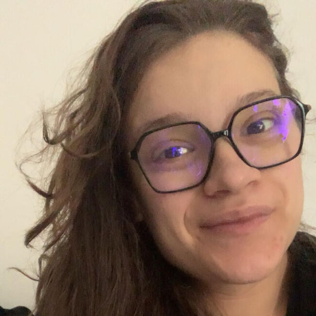 Babysitter in Échiré: Melodie