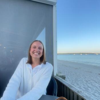 Babysitter in Vannes: Chloé