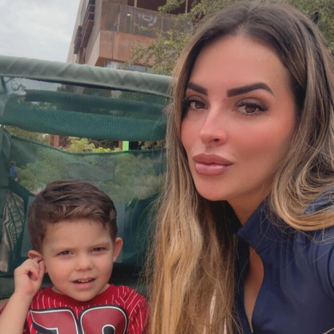 Babysitting job in Alajuela: Abi